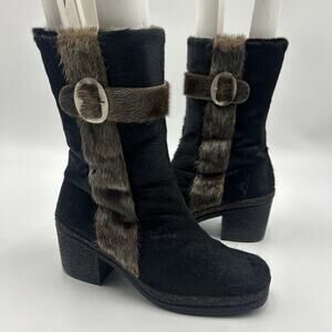 German Luna Eskimo Boots. Genuine fur! Genuine sheepskin lined Women’s Size 6